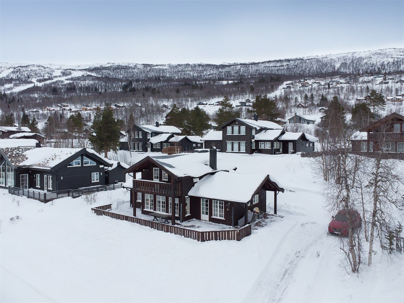 Velkommen til Nyheim 21, en flott tiltalende fritidsbolig med sentral beliggenhet på Bjorli - presentert av Eiendomsmegler/Partner Harald Osdal