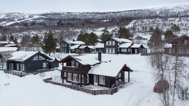 Velkommen til Nyheim 21, en flott tiltalende fritidsbolig med sentral beliggenhet på Bjorli - presentert av Eiendomsmegler/Partner Harald Osdal