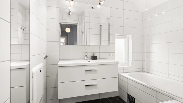 Bad 2 i 2. etasje ble også pusset opp i 2012