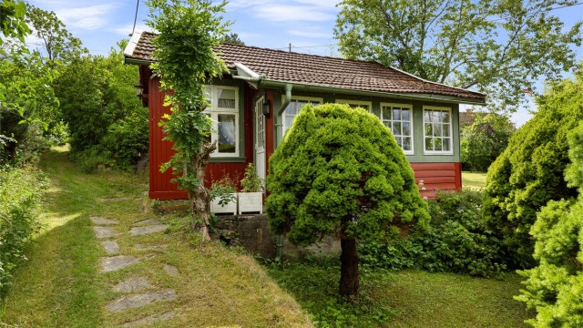 Annekset er et frittstående bygg på eiendommen, også oppført rundt 1910.