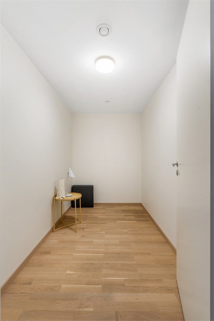 Leiligheten disponerer to innvendige boder som gir rikelig med lagringsplass.