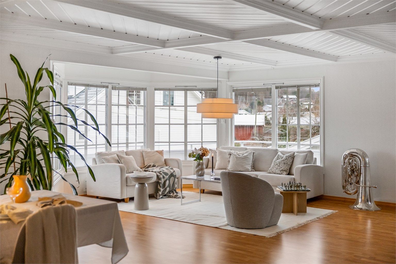 Stor og flott bolig på totalt 305 kvm i BRA-i !