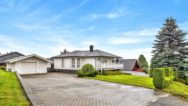 Velkommen til Hauglia 10! Presentert av Krogsveen v/Anine Holter.