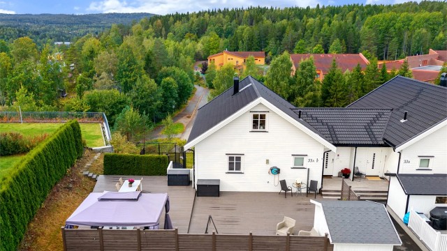 Drone-10Velkommen til Astrid Skares vei 33A