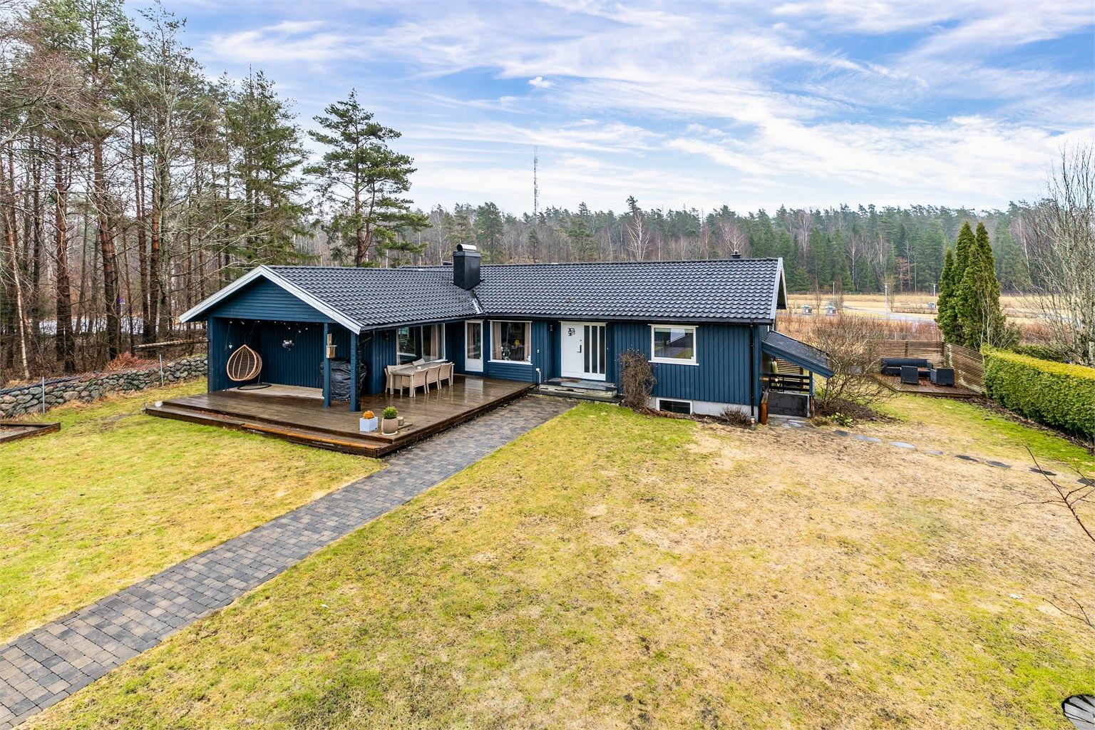 Marsveien 13 presenteres av Krogsveen.
Fotograf; Børge Oppegård.