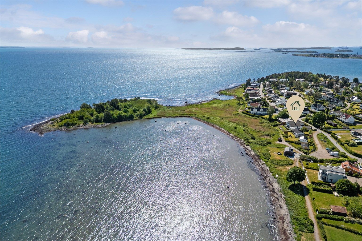 Første linje mot sjøen. Panoramautsikt - Solfylte uteplasser -Drivhus - Dobbelgarasje