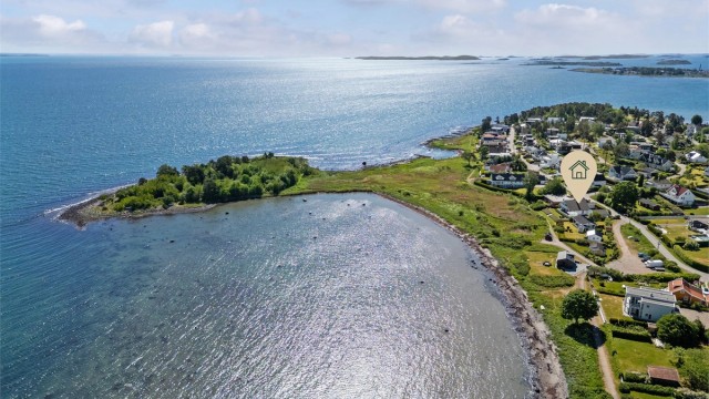 Første linje mot sjøen. Panoramautsikt - Solfylte uteplasser -Drivhus - Dobbelgarasje