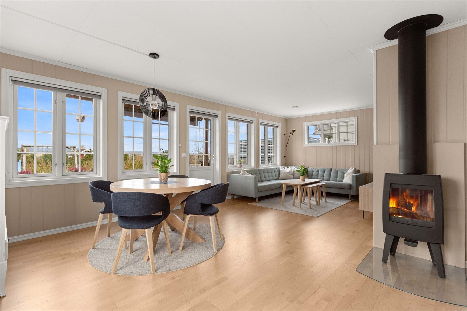 En bolig med god planløsning og nærhet til det du måtte trenge i hverdagen! 