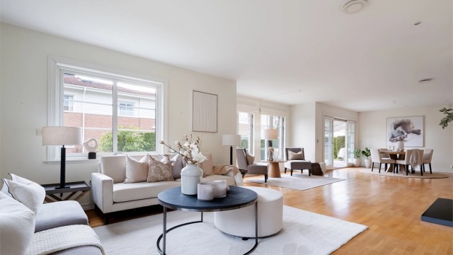 Her er det middelbar nærhet til et godt utvalg av forretninger og servicetilbud på Slemdal og Vinderen Senter, samt offentlig kommunikasjon. Foto: Borowiak, Chris.