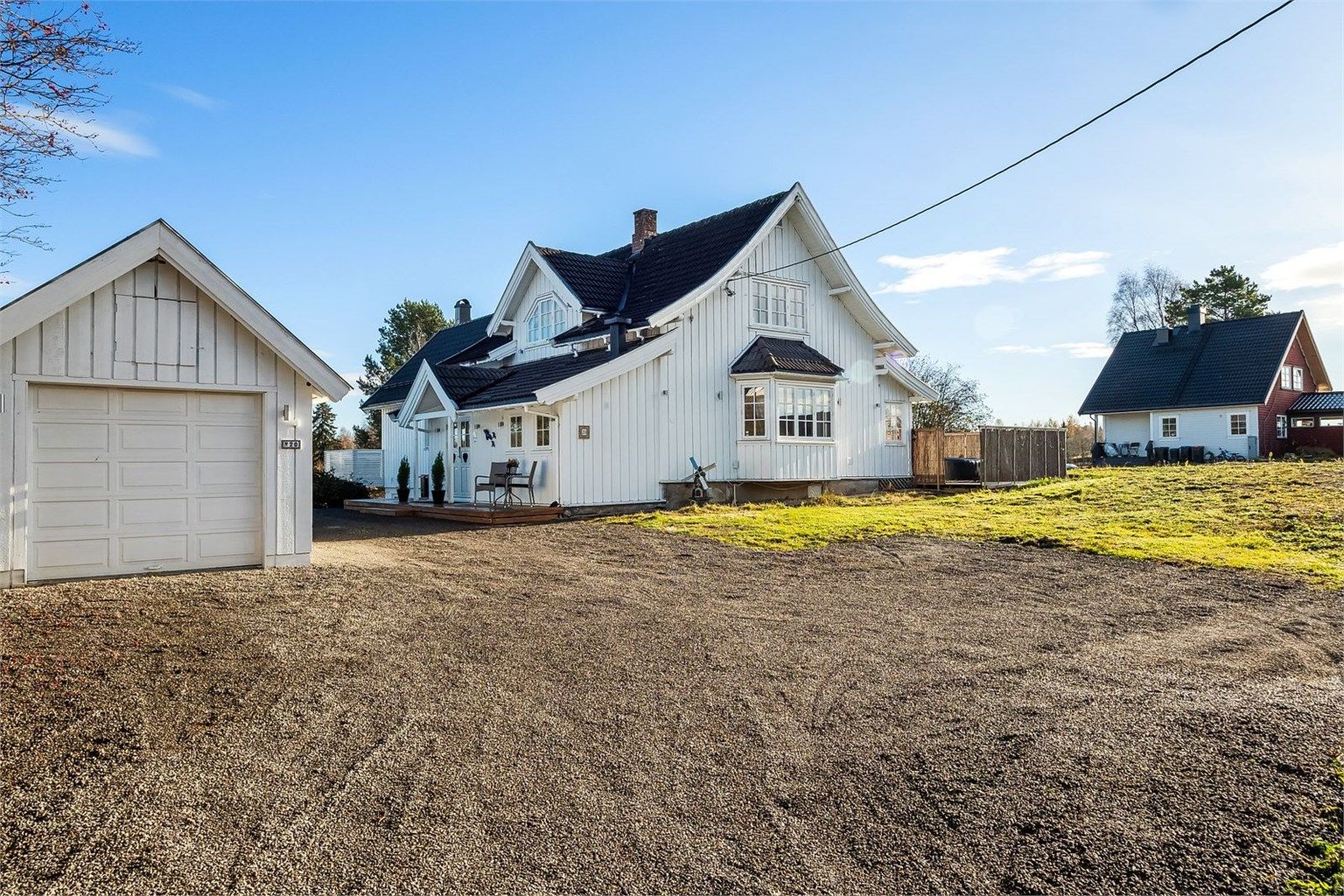 Stor eiendom på litt over 3,6 mål.  Foto: EFKT 