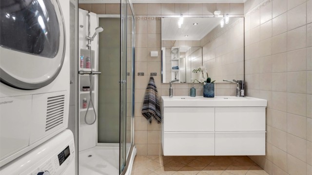 Badet har tidløst utrykk fra ukjent eksakt årstall.