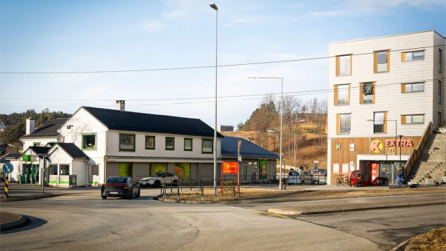 På Søreide, ca. 6 minutters gåtur unna ligger både Coop Extra og Kiwi.