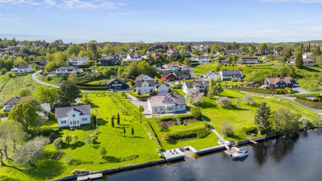 Her bor man med umiddelbar nærhet til Nidelva og fine turområder.