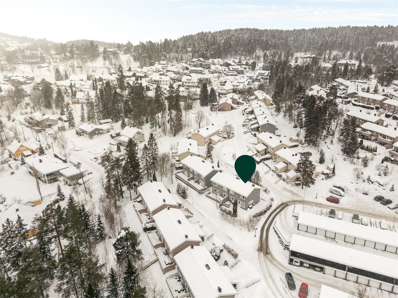 Konnerud har en rekke fritids- og sportstilbud med blant annet idrettsanlegg og flotte turterreng innover marka