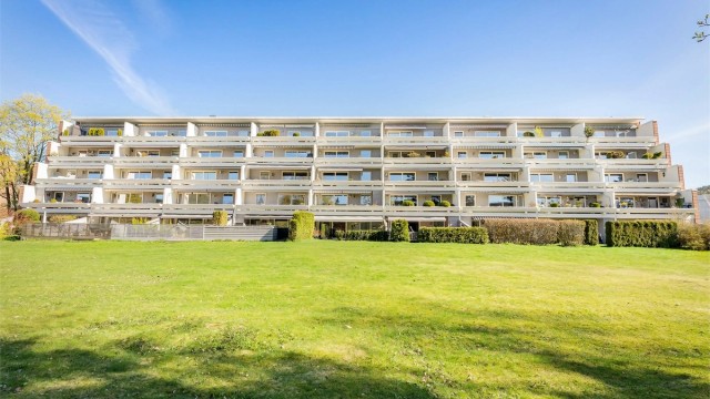 Skytten har en flott beliggenhet med kort avstand til alle nødvendige fasiliteter. Det er kun 500 meter til Rykkinn senter, som har en Meny-butikk, bibliotek, helsetjenester og over 30 ulike butikker. Foto: Zovenfra