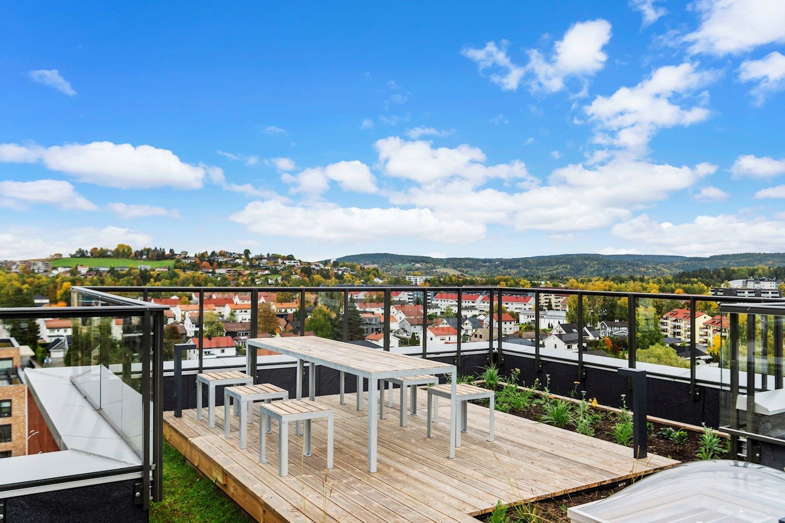 2 stor felles takterrasser med flere private soner 