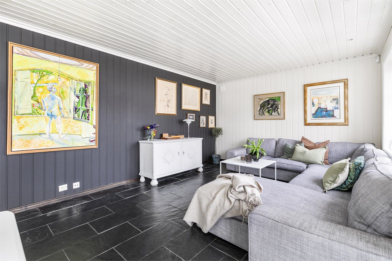 I denne delen av stuen er det mulig å skille ut et ekstra soverom, i tråd med godkjente bygningstegninger.