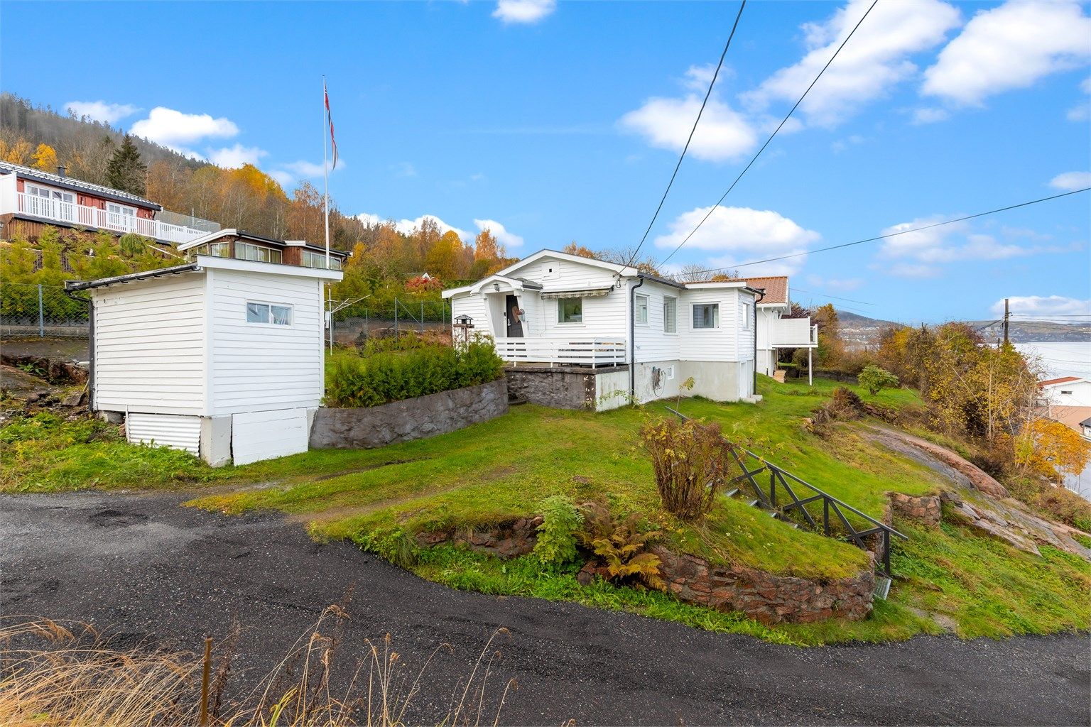 Her får du en lys og hyggelig enebolig med flott utsikt over Drammensfjorden!
Foto: Trond Reder
