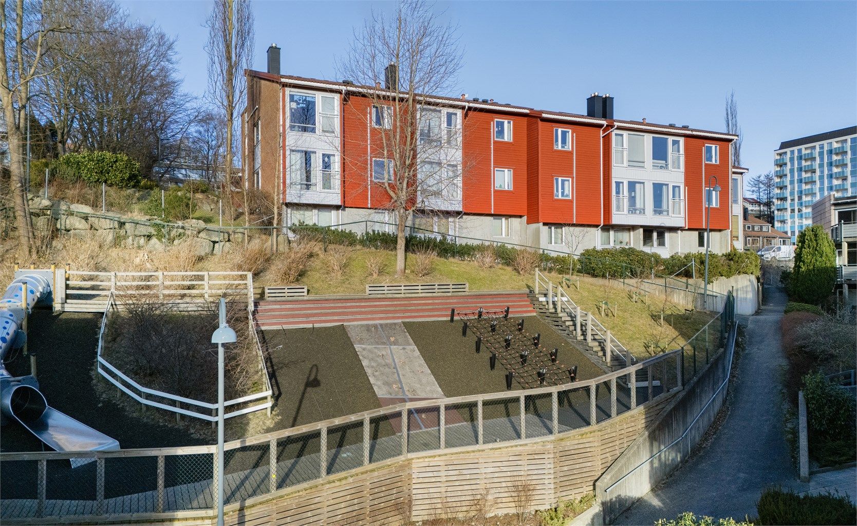 Parkveien 19G har en flott og sentral beliggenhet nær den nordlige delen av Langgata i Sandnes. 