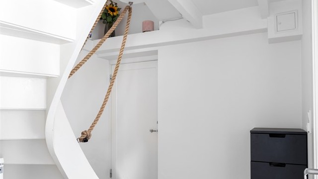 Gang i kjeller - matbod innlemmet i arealet (søknadspliktig der et slikt areal ikke er godkjent til varig opphold)