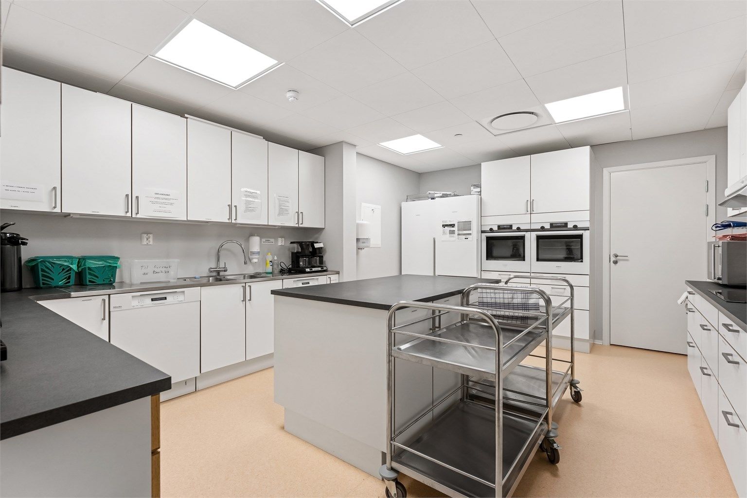 Stort kjøkken - perfekt for festbruk