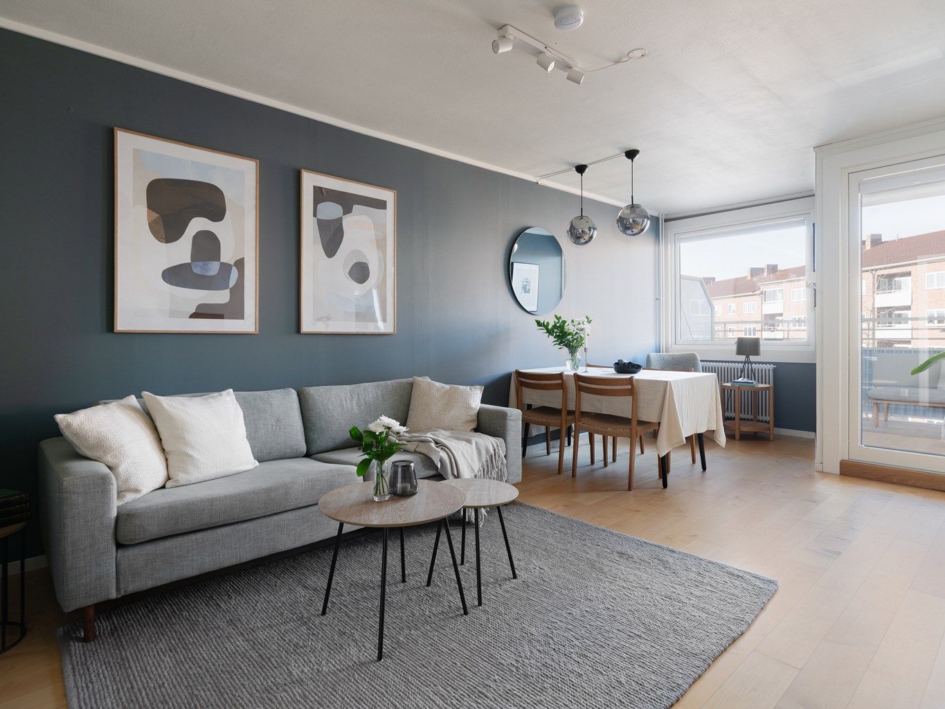 Velkommen til denne stilrene og lyse leiligheten i Telavåggata 8!