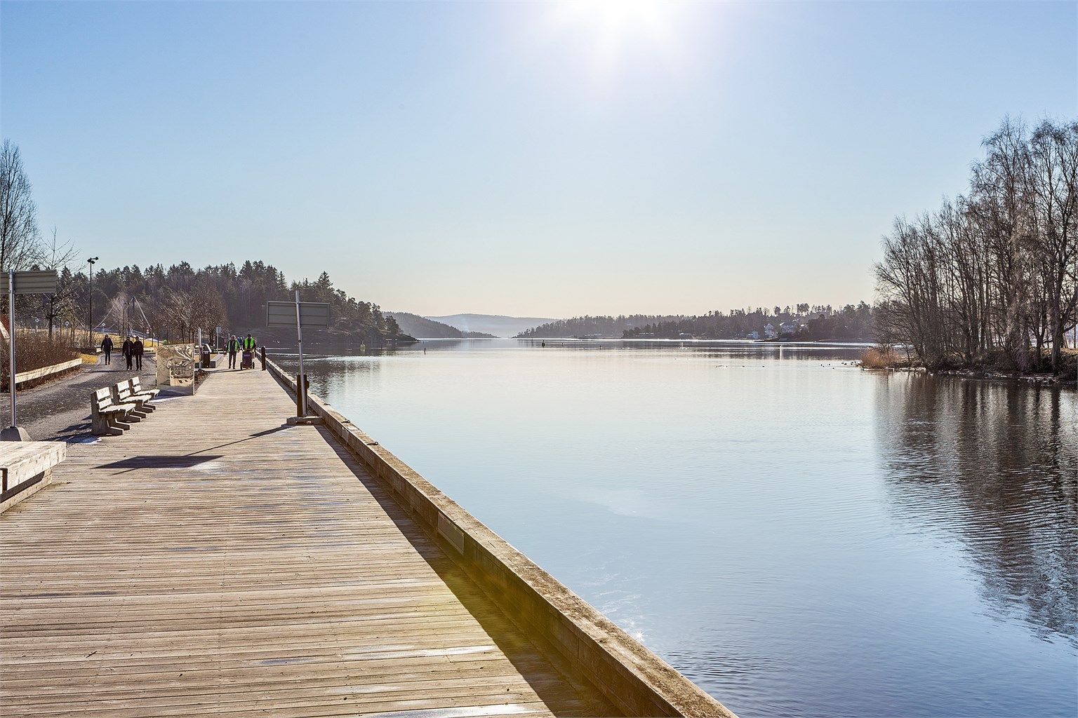 Det er gangavstand til fantastiske turområder på Kadettangen og Kalvøya.  Kadettangen ble nylig oppgradert og fornyet, og stod ferdig sommeren 2019. Her er det stupetårn, badebinge, treningsapparater, lekeplasser, sandvolleyballbaner og masse mer