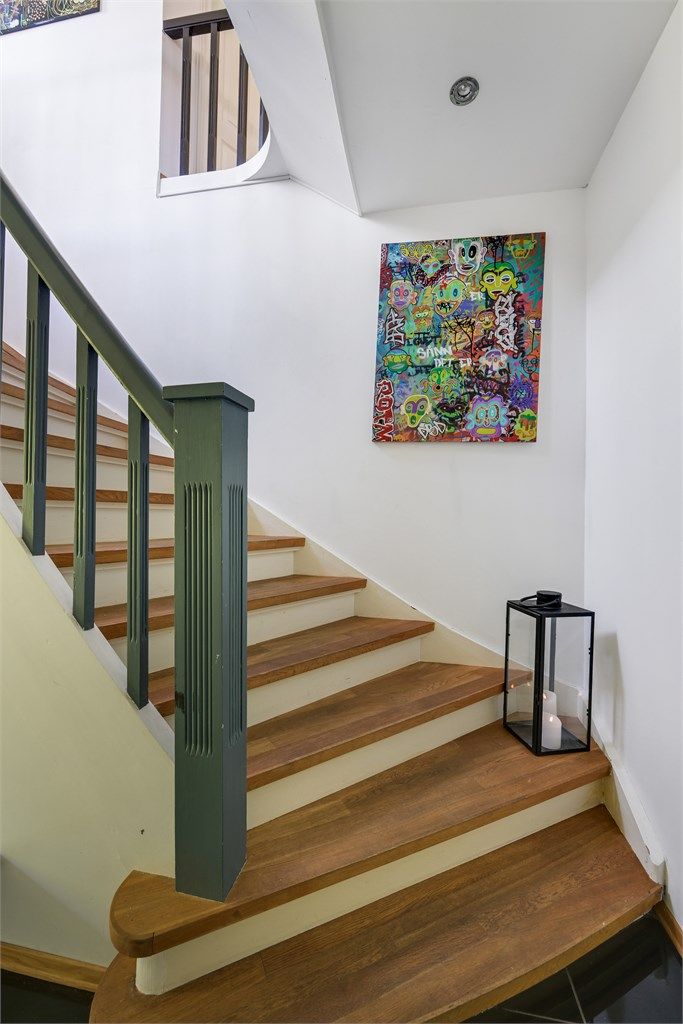 Trapp opp til 2. etasje.