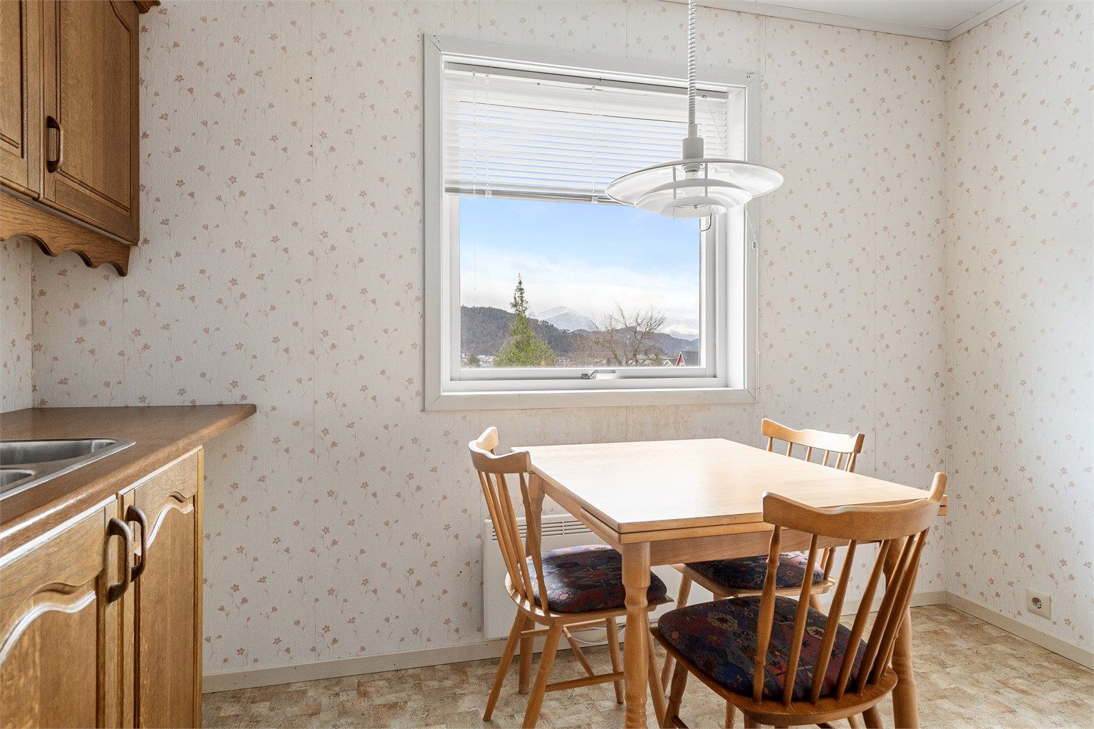 Spiseplass på kjøkkenet