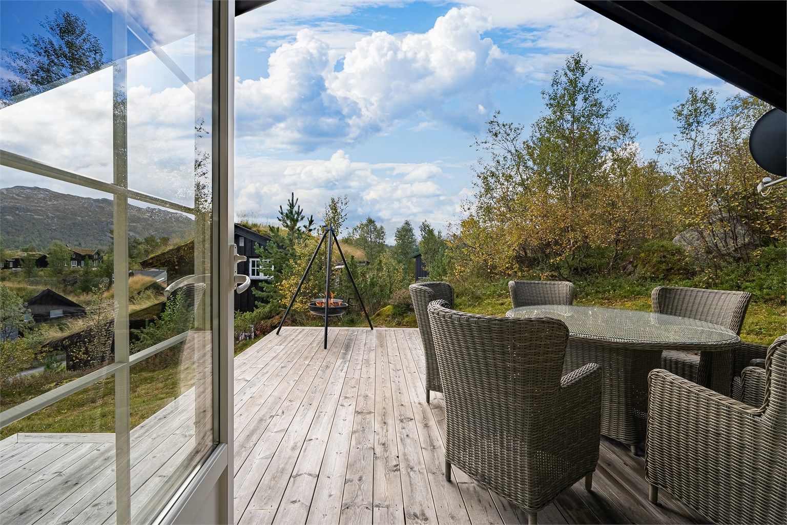 Hyggelig uteplass med gode solforhold 