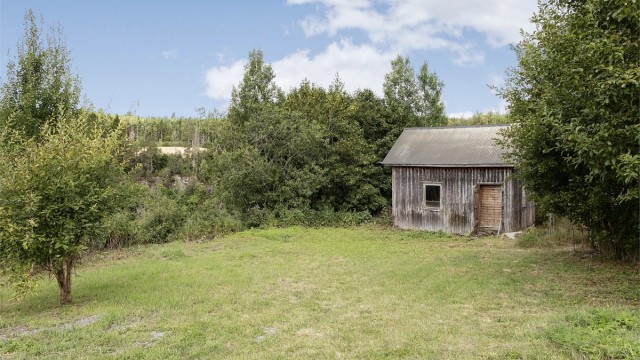 Frittstående bod/lite hus på ca. 26 m².