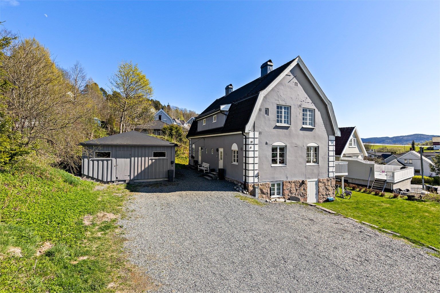 Leiligheten ligger i byggets 2.etasje.