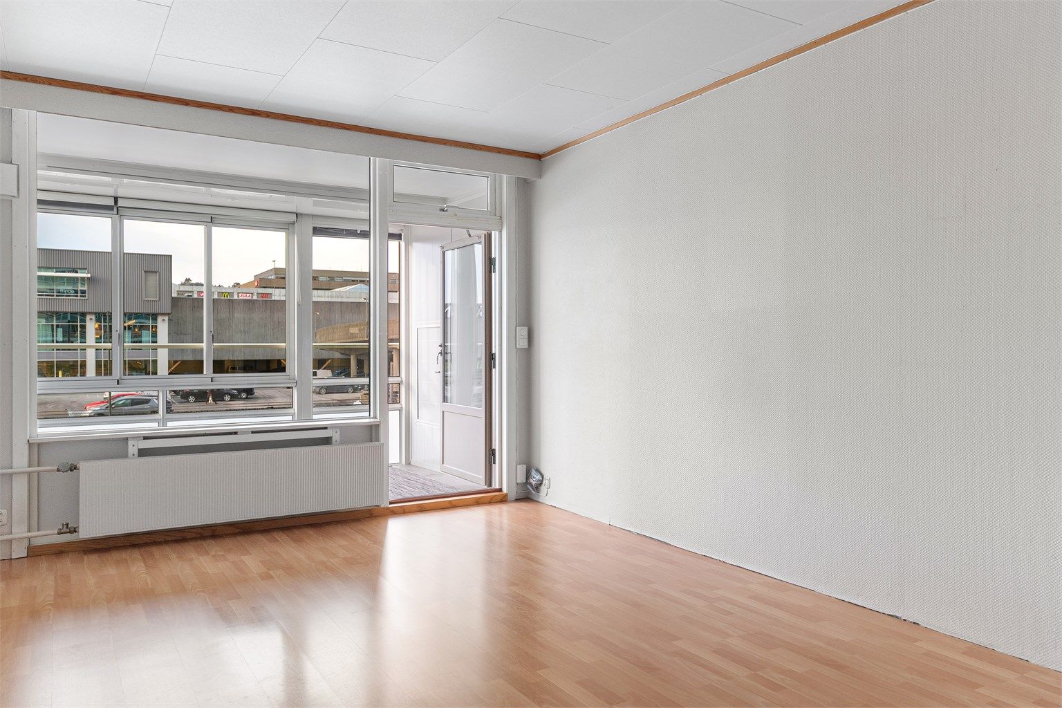 Innglasset balkong fra stue