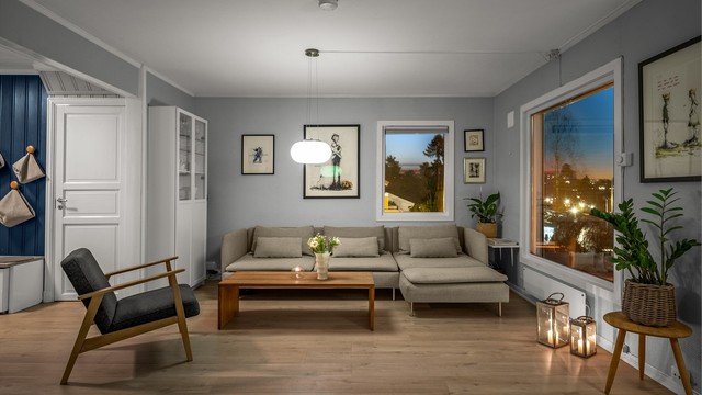 Et allsidig rom som fungerer like godt for rolige kvelder som for sosiale sammenkomster.