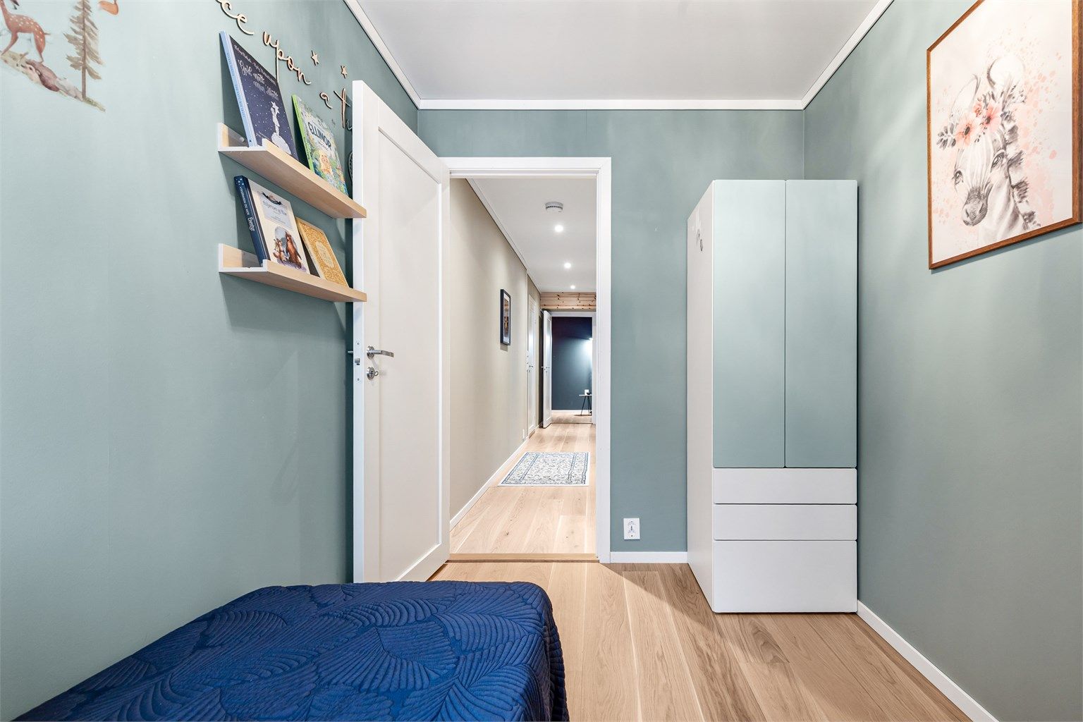 De 2 andre soverommene passer godt som gjesterom, barnerom eller kontor.