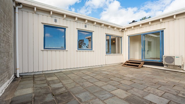 Takterrasse over stue/garasje med skiferstein