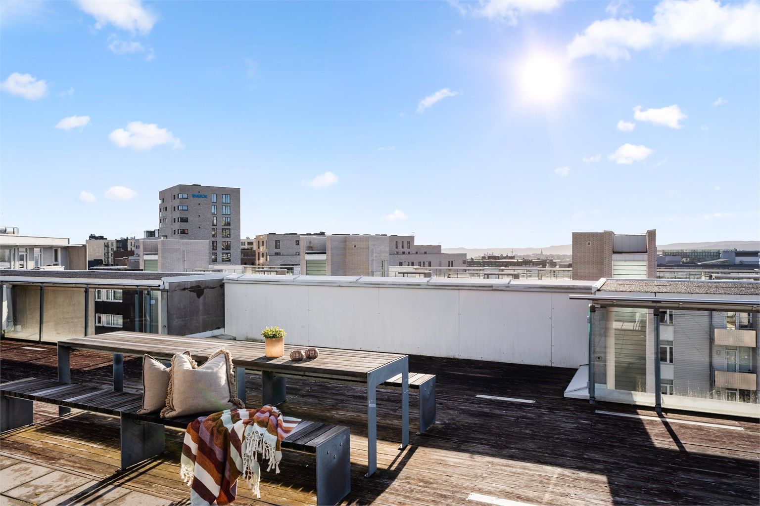 Felles takterrasse med 360 grader panorama utsikt.