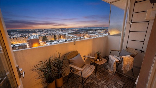 Velkommen til Bølerlia 8 - Pen 2-roms utsiktsleilighet i 8.etasje.