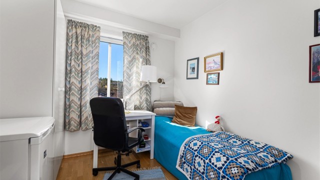 Soverom med plass til gjesteseng eller som også kan brukes som et hyggelig kontor