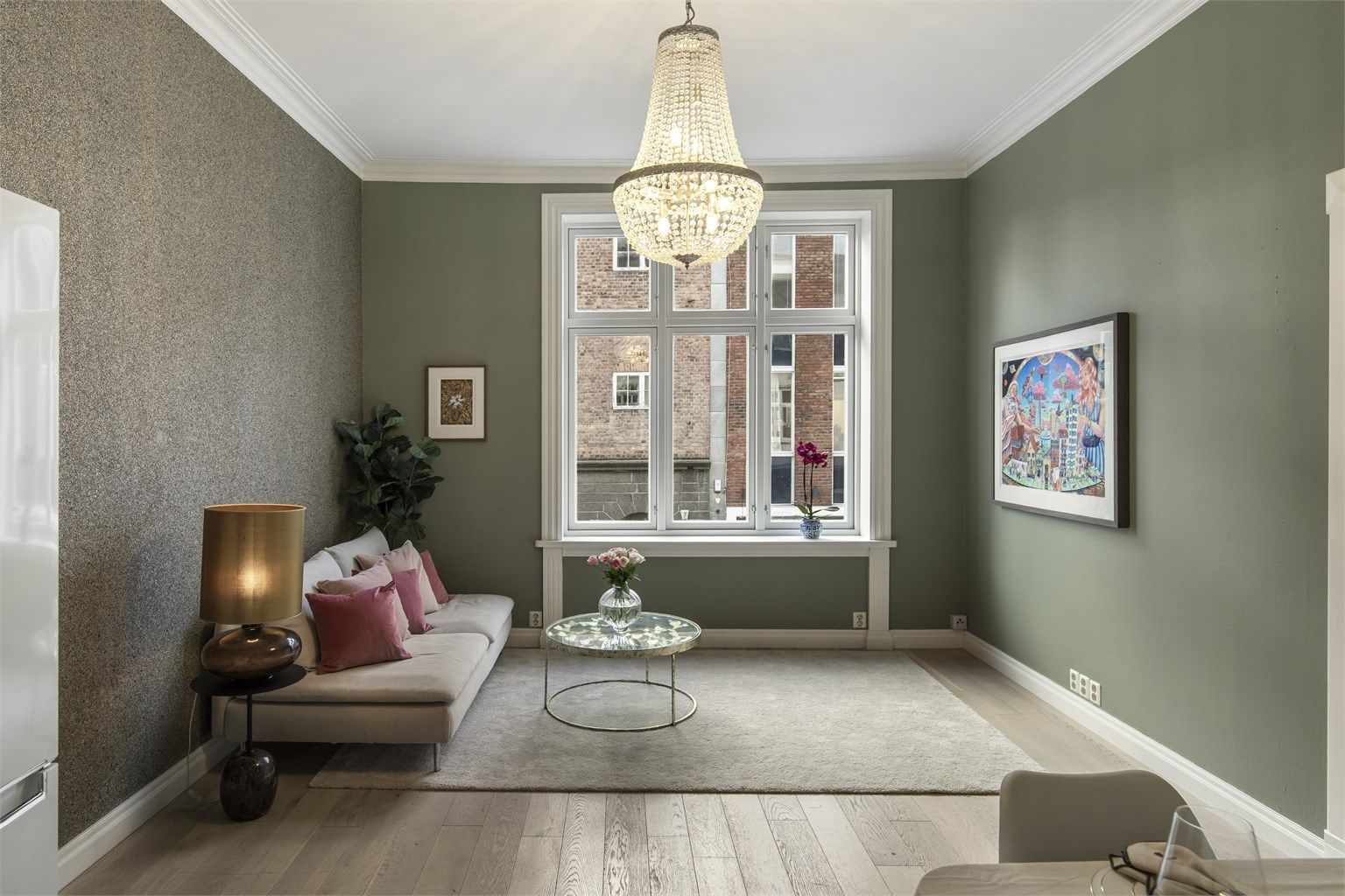 Luftig og pen leilighet. 