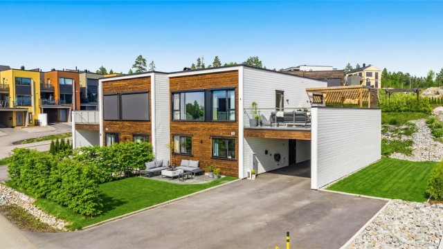 Utsiktsvegen 2 B - Innbydende og moderne halvpart av tomannsbolig i barnevennlig boområde. Foto: Flytende Film AS (Øyvind Borgersen) Redigert med AI