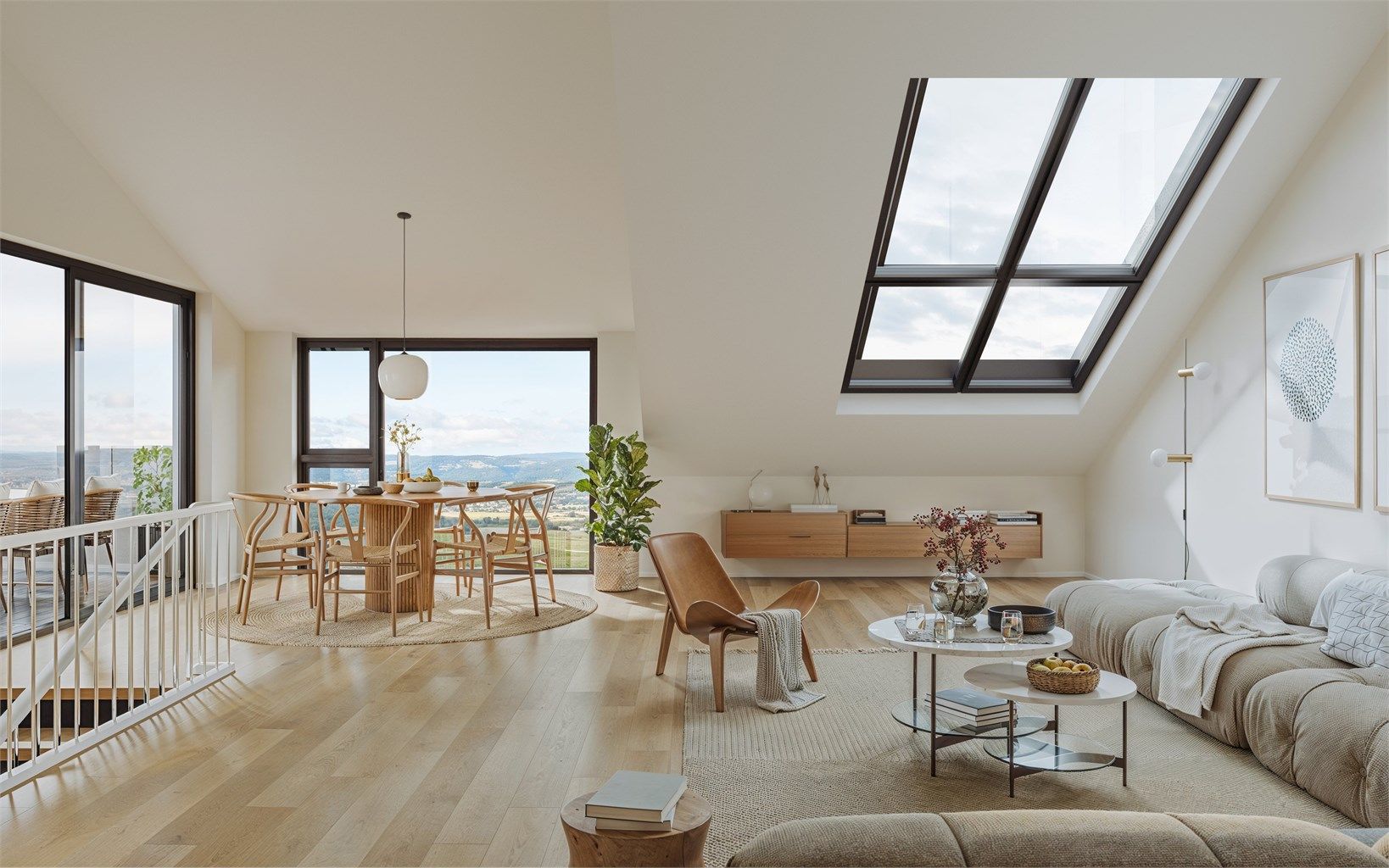 stue med høy himling og mye lysflater