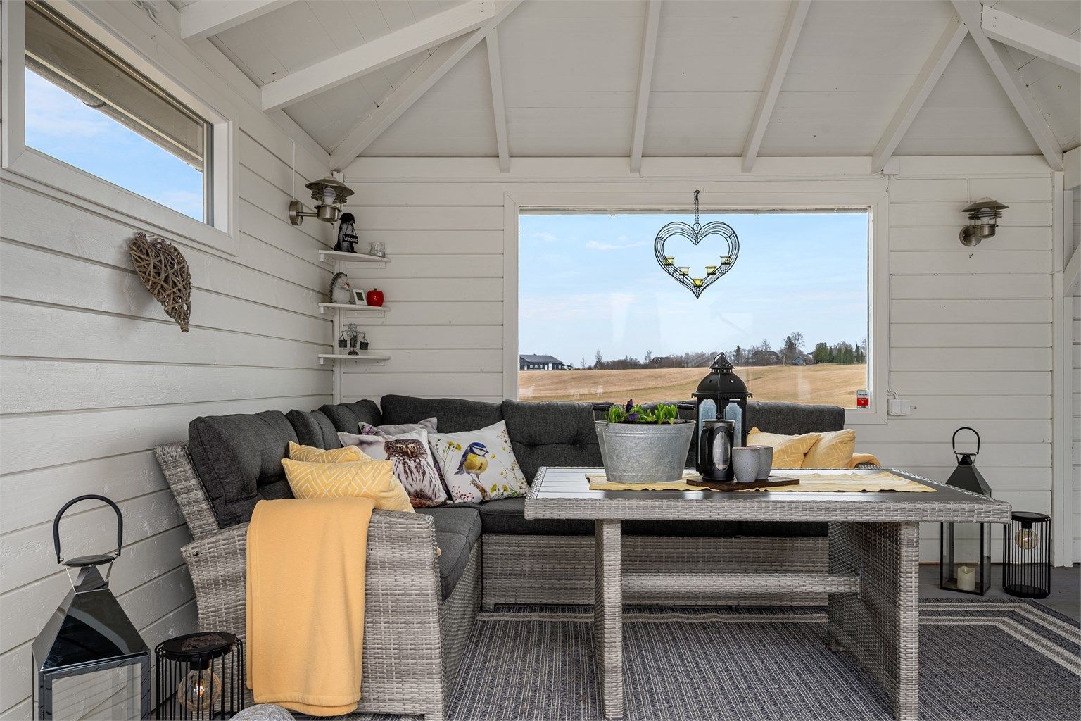 Har kan man ha sittegrupper og nyte dagen ute.