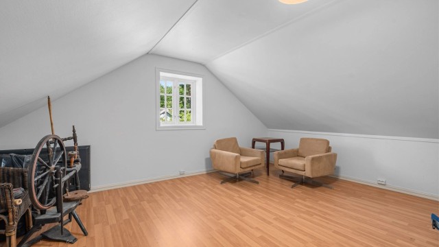 Loft - Tilsvarende rom på andre enden