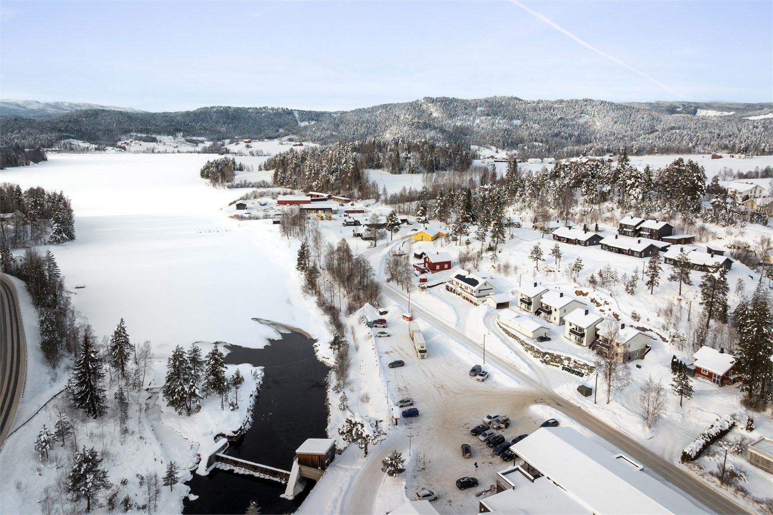 Sigdal er kjent for sin vakre natur, med fine tur- og rekreasjonsmuligheter sommer som vinter.