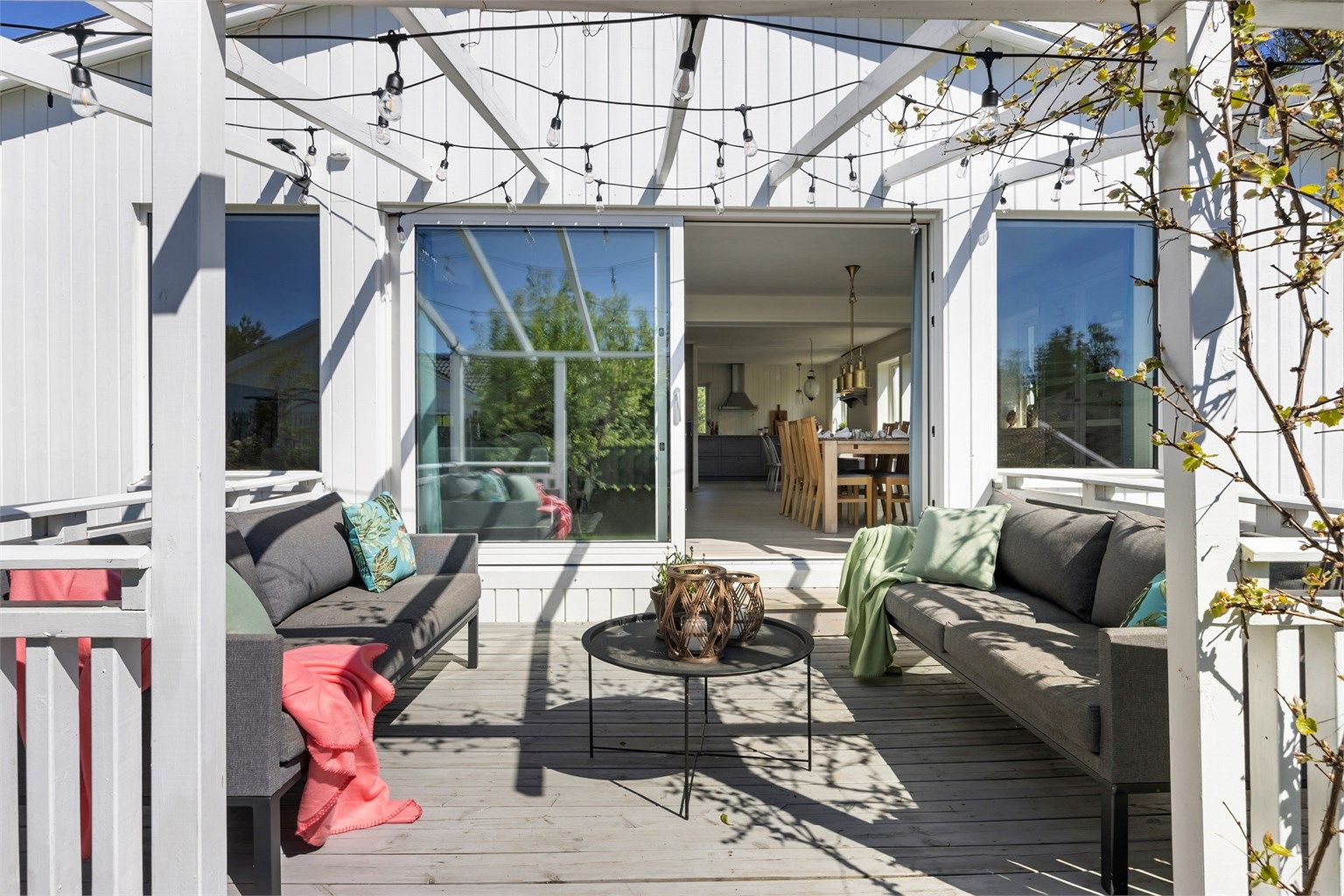 Terrassen har pergola 