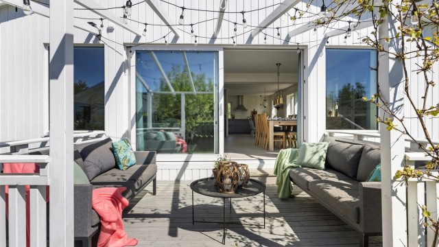 Terrassen har pergola