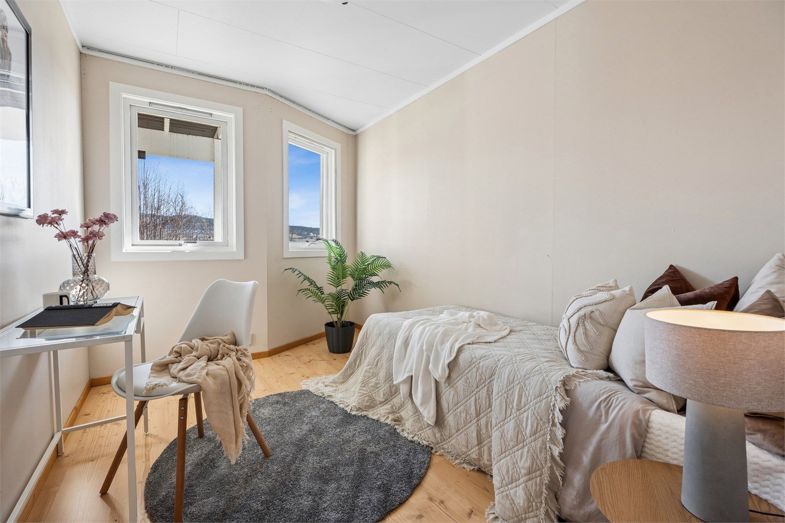 Soverom 1 i underetasje.