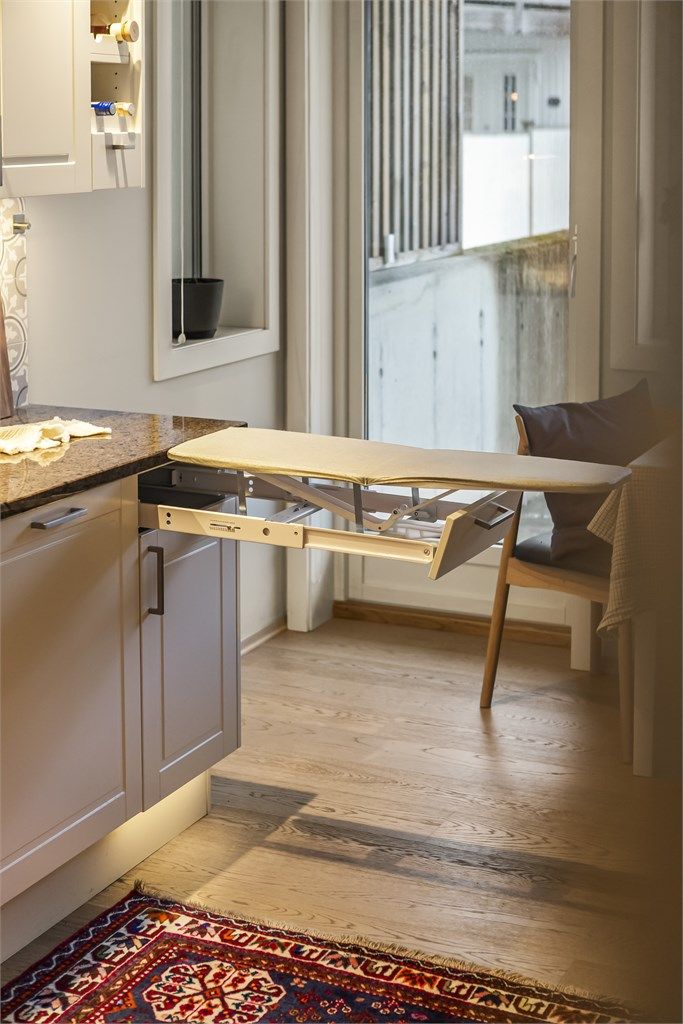 Praktisk løsning med integrert strykebrett