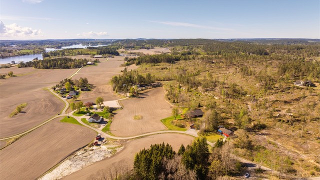 Turmuligheter er det mange av i området, blant annet til toppen av Strømnesåsen rett bak boligen der også Speiderborgen ligger.